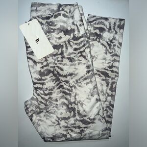 Fabletics Boost PowerHold® High-Waisted 7/8 Legging - Large